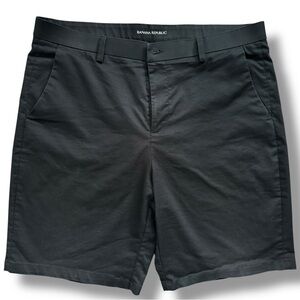 Banana Republic Black Flat Front Shorts US38